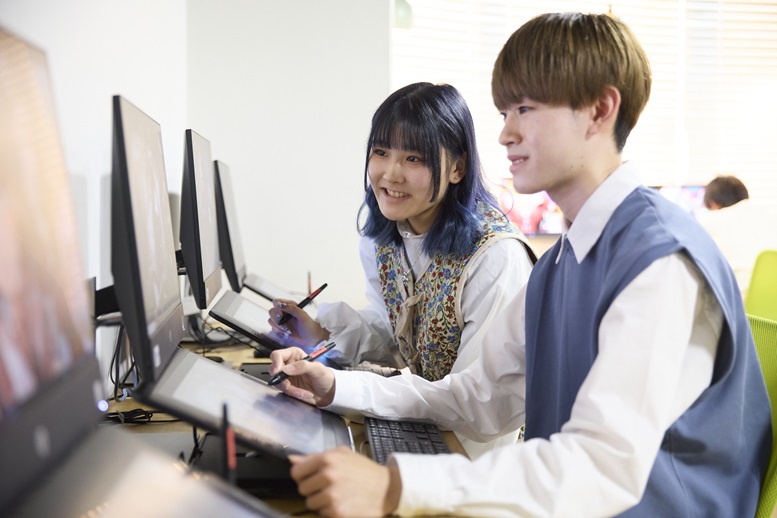 日本デザイナー芸術学院（Học viện thiết kế nghệ thuật Nhật Bản）