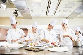 服部栄養専門学校(Trung cấp dinh dưỡng Hattori)